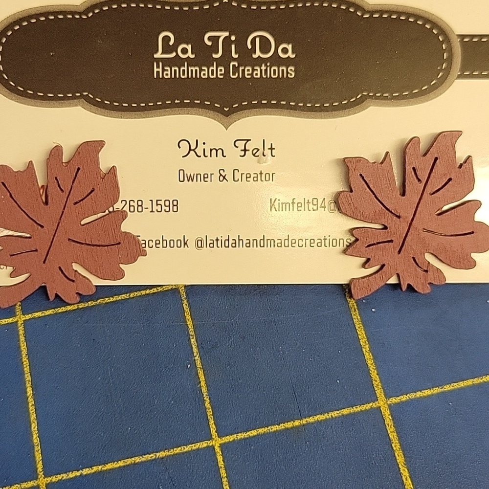 La Ti Da Handmade Leaf Leaves 1" Earrings Fall Autumn Thanksgiving